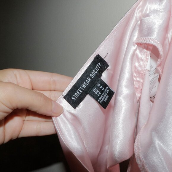 LIGHT PINK SATIN HALTER - Picture 4 of 11